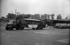 Land Rover Carrier Austin K4 loading Land Rovers 1949